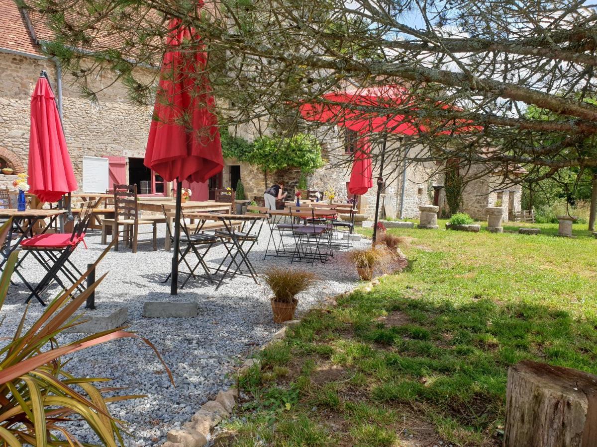 Chateau De Montmagner Arnac-la-Poste Exterior photo