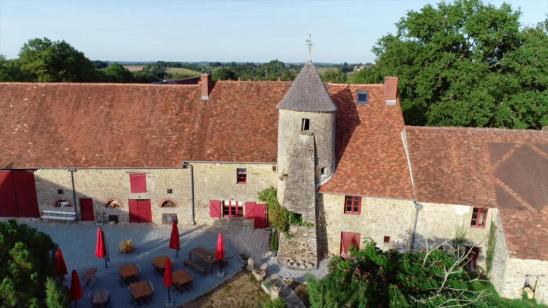 Chateau De Montmagner Arnac-la-Poste Exterior photo